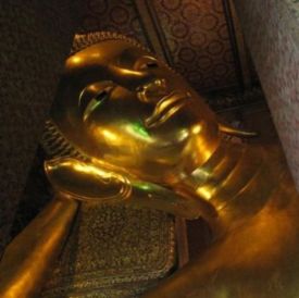 Breng een bezoek aan de Wat Pho Tempel
